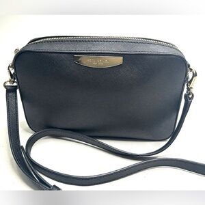 HENRI BENDEL EUC Black
Crossgrain Leather 
Crossbody Bag